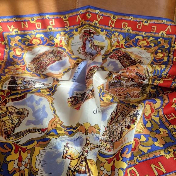 Italian Souvenir Scarf from Italy 🇮🇹 - Picture 8 of 9